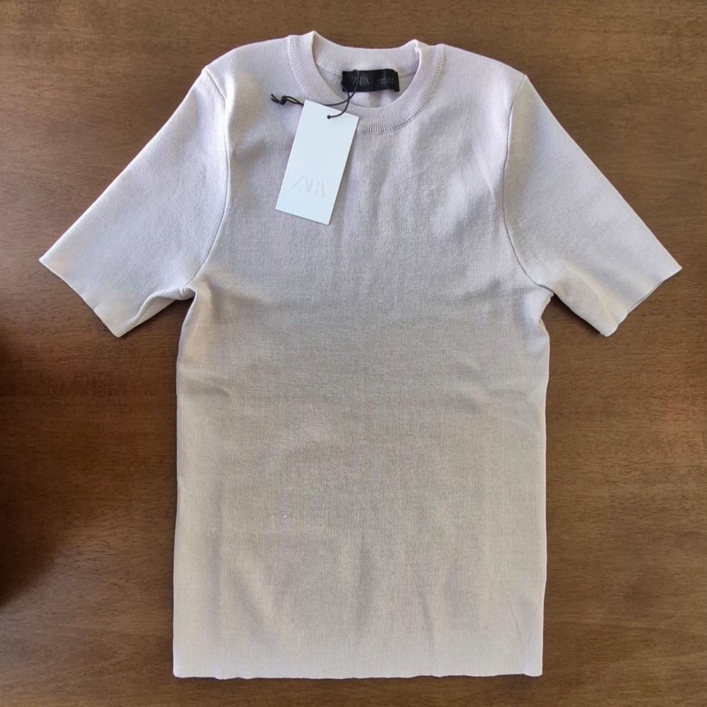 Zara Women’s Short Sleeve Beige Tee